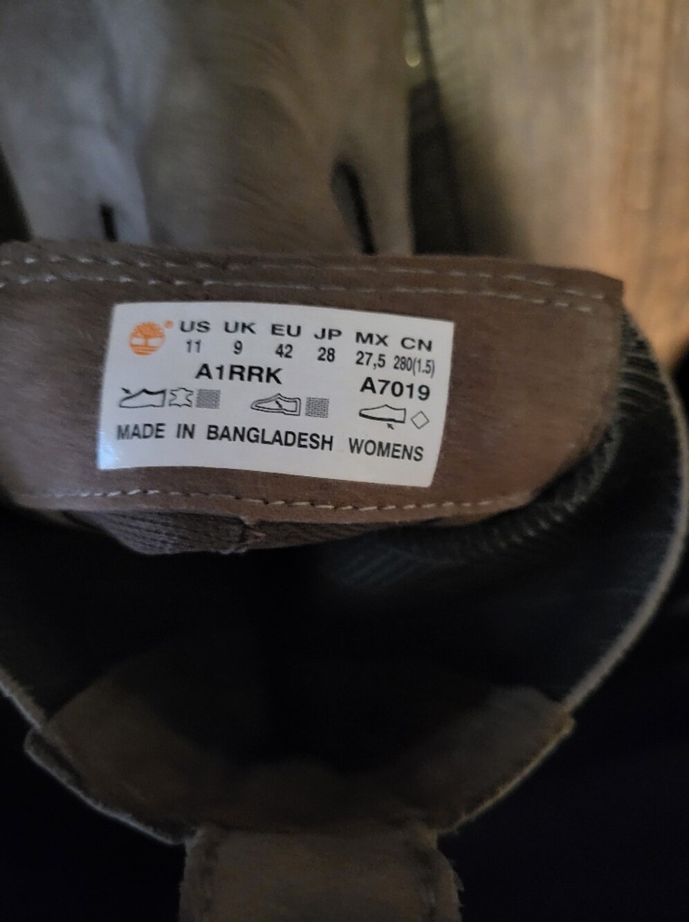 Timberland Courmayeur Valley Chelsea Boots Womens 11 Taupe Grey Nubuck Leather - Picture 2 of 9